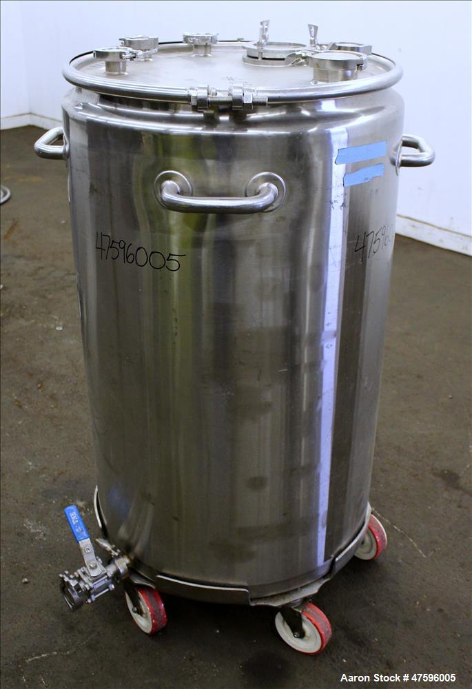 Used Tank, Approximate 75 Gallon, 316 Stainless Steel, Vertical.