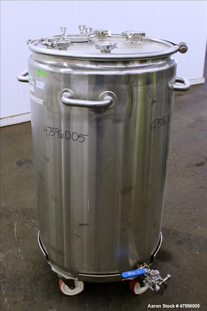 Used Tank, Approximate 75 Gallon, 316 Stainless Steel, Vertical.
