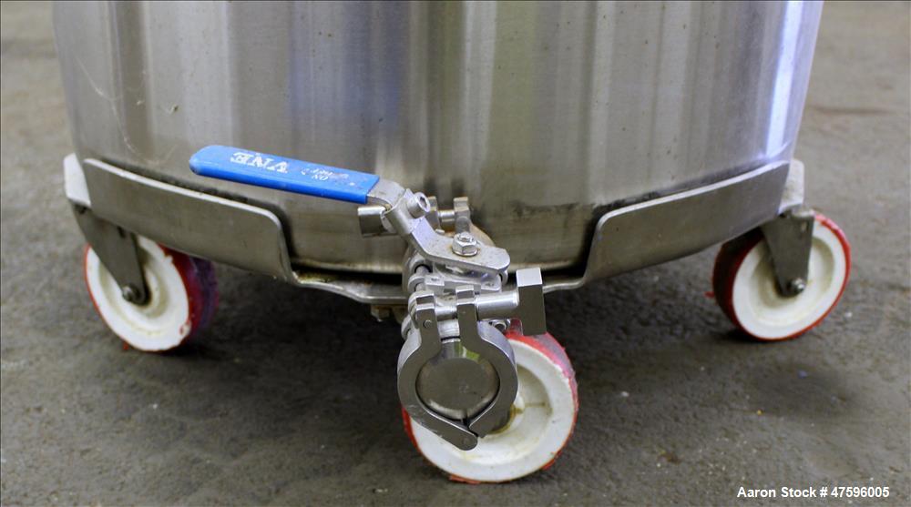 Used Tank, Approximate 75 Gallon, 316 Stainless Steel, Vertical.