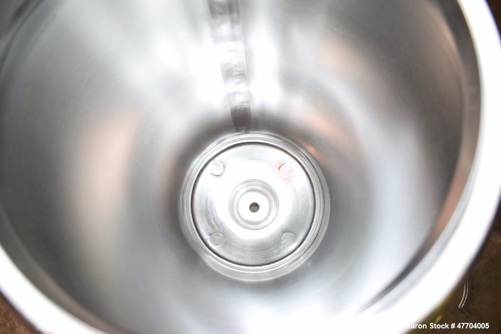 Used Tank, 30 Gallon, 316 Stainless Steel, Vertical. Approximate 16" diameter x 34" straight side, flat clamp on top, dished bottom. Openings top (4) 1-1/2" tri-clamp, 3" tri-clamp. Approximate 6" di...