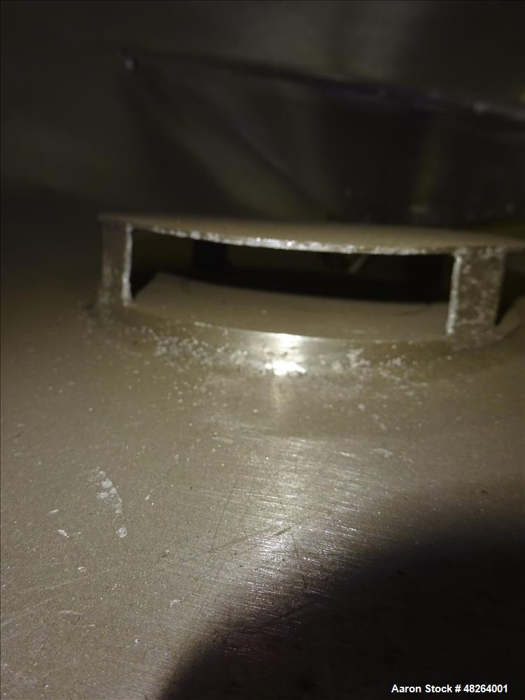 Used Mix Tank, Approximately 100 Gallon, 316 Stainless Steel, Vertical.