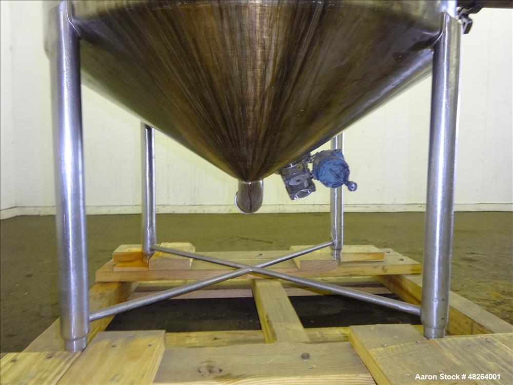 Used Mix Tank, Approximately 100 Gallon, 316 Stainless Steel, Vertical.