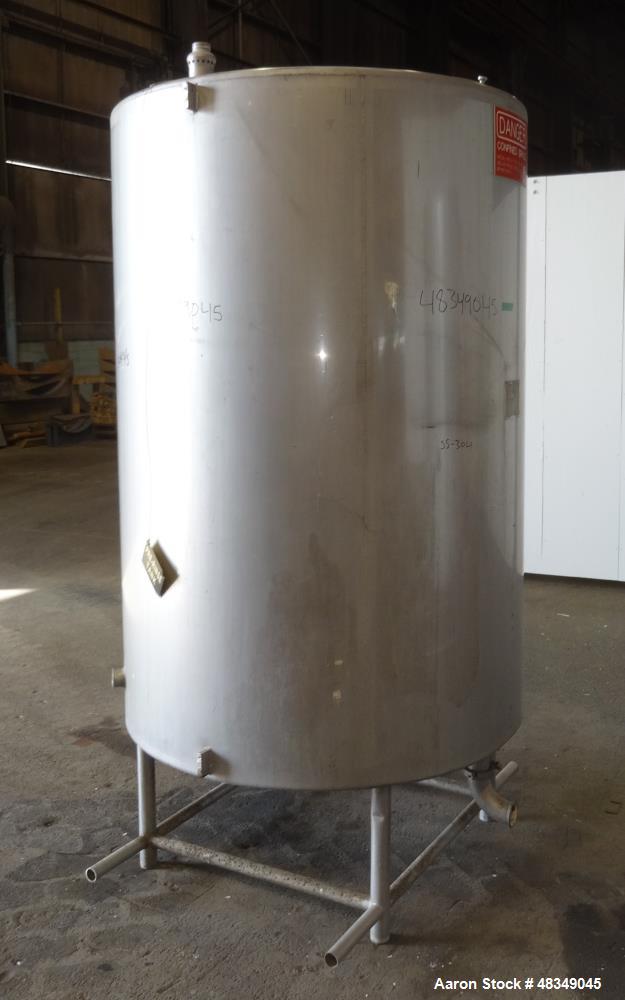 Used CIP Tank, Approximately 500 Gallons, 304 Stainless Steel, Vertical.