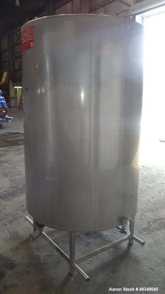 Used CIP Tank, Approximately 500 Gallons, 304 Stainless Steel, Vertical.