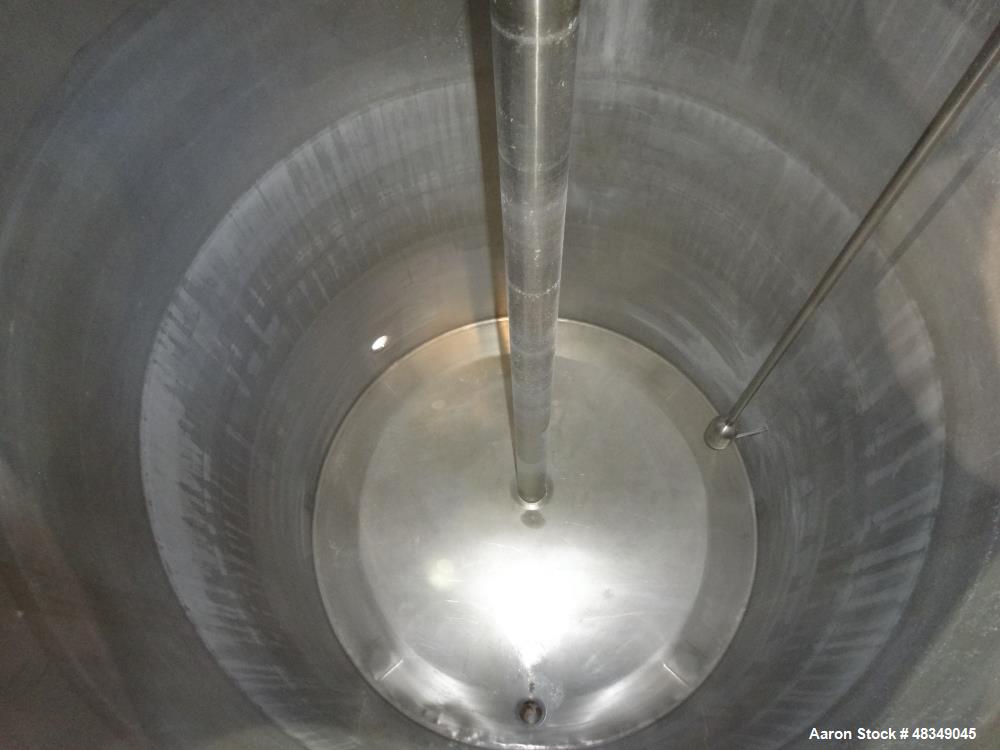 Used CIP Tank, Approximately 500 Gallons, 304 Stainless Steel, Vertical.