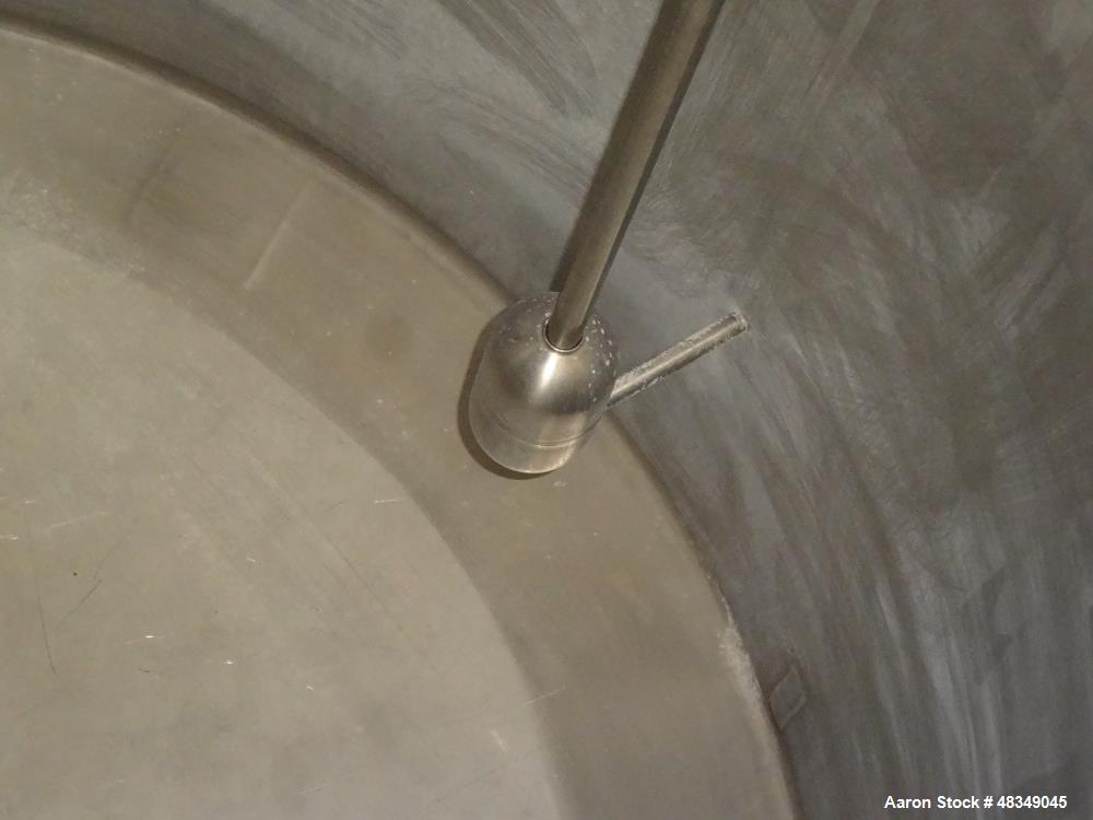 Used CIP Tank, Approximately 500 Gallons, 304 Stainless Steel, Vertical.