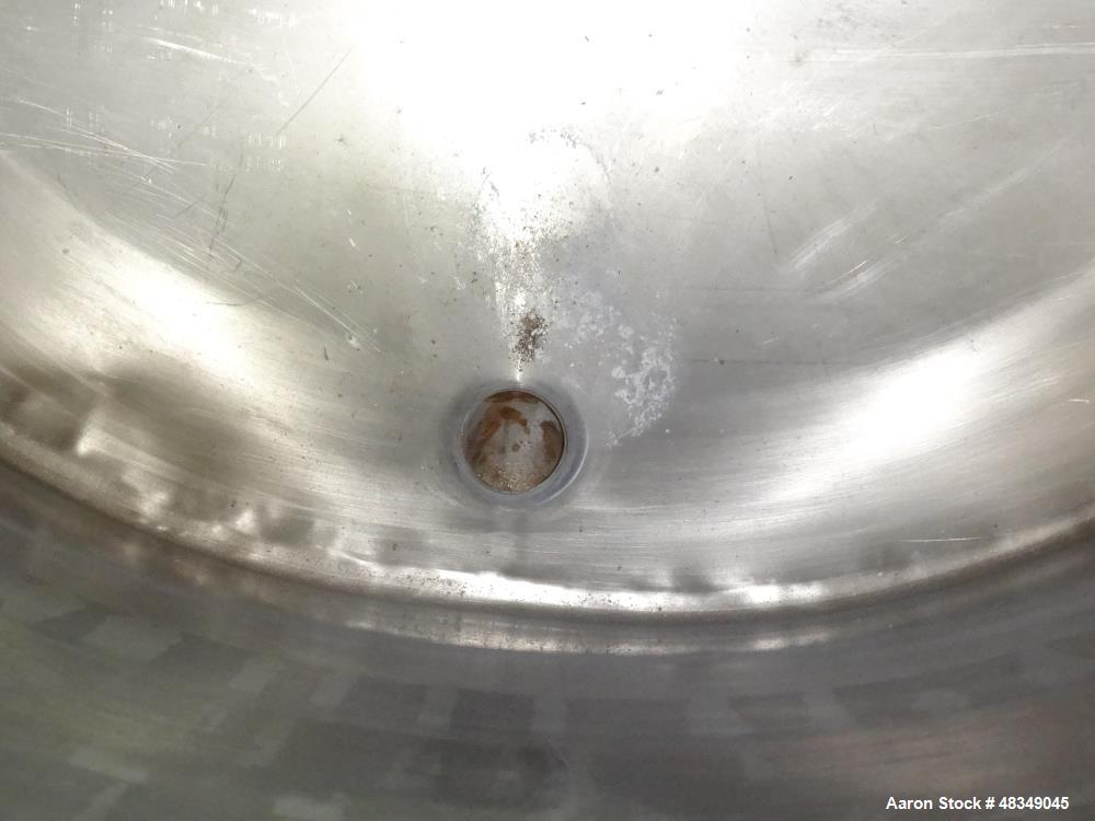 Used CIP Tank, Approximately 500 Gallons, 304 Stainless Steel, Vertical.
