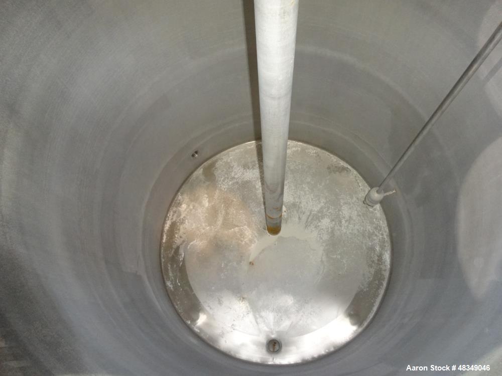 Used CIP Tank, Approximately 500 Gallons, 304 Stainless Steel, Vertical.