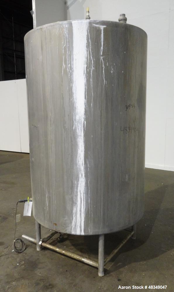 Used- CIP Tank, Approximately 500 Gallons, 304 Stainless Steel, Vertical.