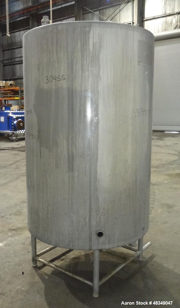 Used CIP Tank, Approximately 500 Gallons, 304 Stainless Steel, Vertical.