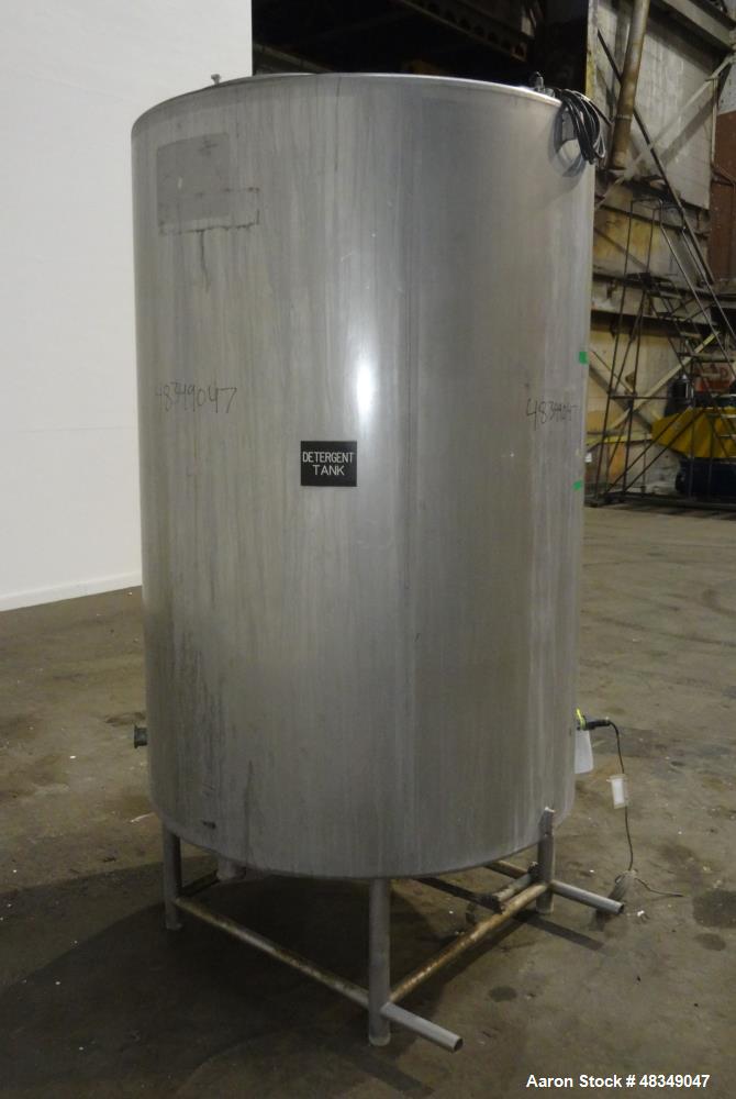 Used- CIP Tank, Approximately 500 Gallons, 304 Stainless Steel, Vertical.