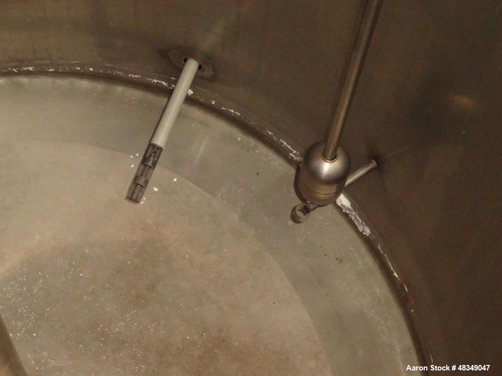 Used- CIP Tank, Approximately 500 Gallons, 304 Stainless Steel, Vertical.