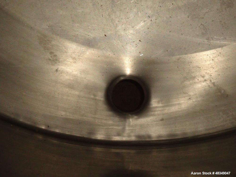 Used CIP Tank, Approximately 500 Gallons, 304 Stainless Steel, Vertical.
