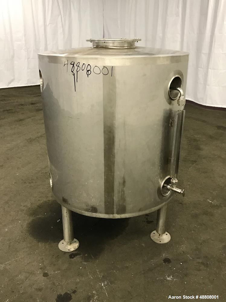 Used Tank, Approximate 100 Gallon, 304 Stainless Steel, Vertical.