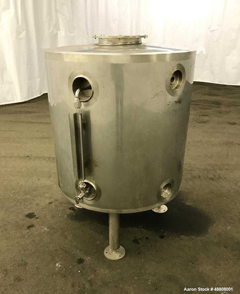 Used Tank, Approximate 100 Gallon, 304 Stainless Steel, Vertical.