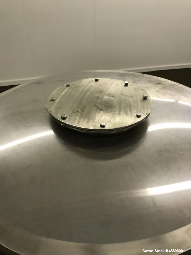 Used Tank, Approximate 100 Gallon, 304 Stainless Steel, Vertical.
