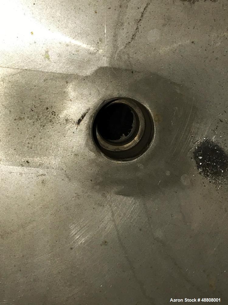 Used Tank, Approximate 100 Gallon, 304 Stainless Steel, Vertical.
