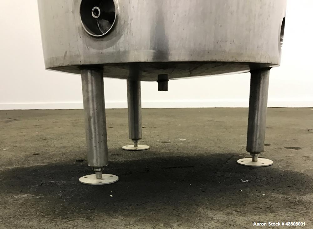 Used Tank, Approximate 100 Gallon, 304 Stainless Steel, Vertical.