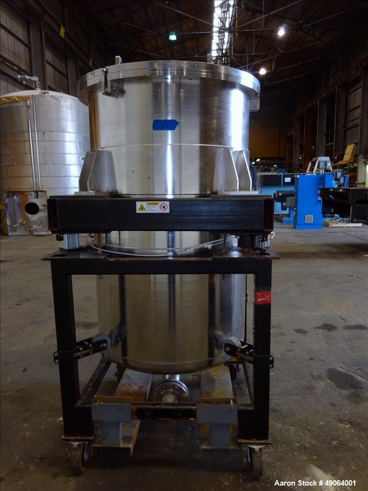 Used Tank, Approximate 250 Gallon, 316 Stainless Steel, Vertical.