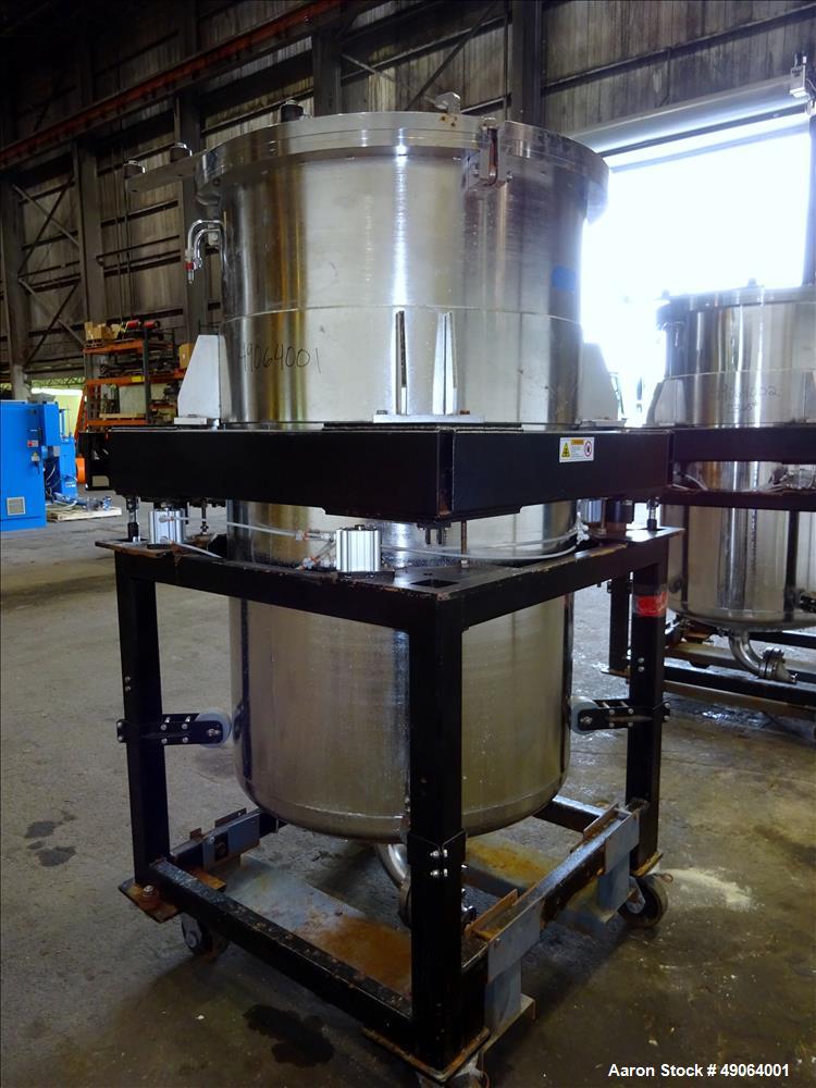Used Tank, Approximate 250 Gallon, 316 Stainless Steel, Vertical.