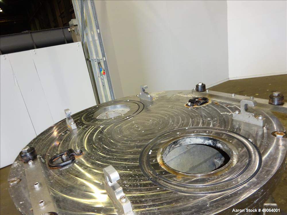 Used Tank, Approximate 250 Gallon, 316 Stainless Steel, Vertical.