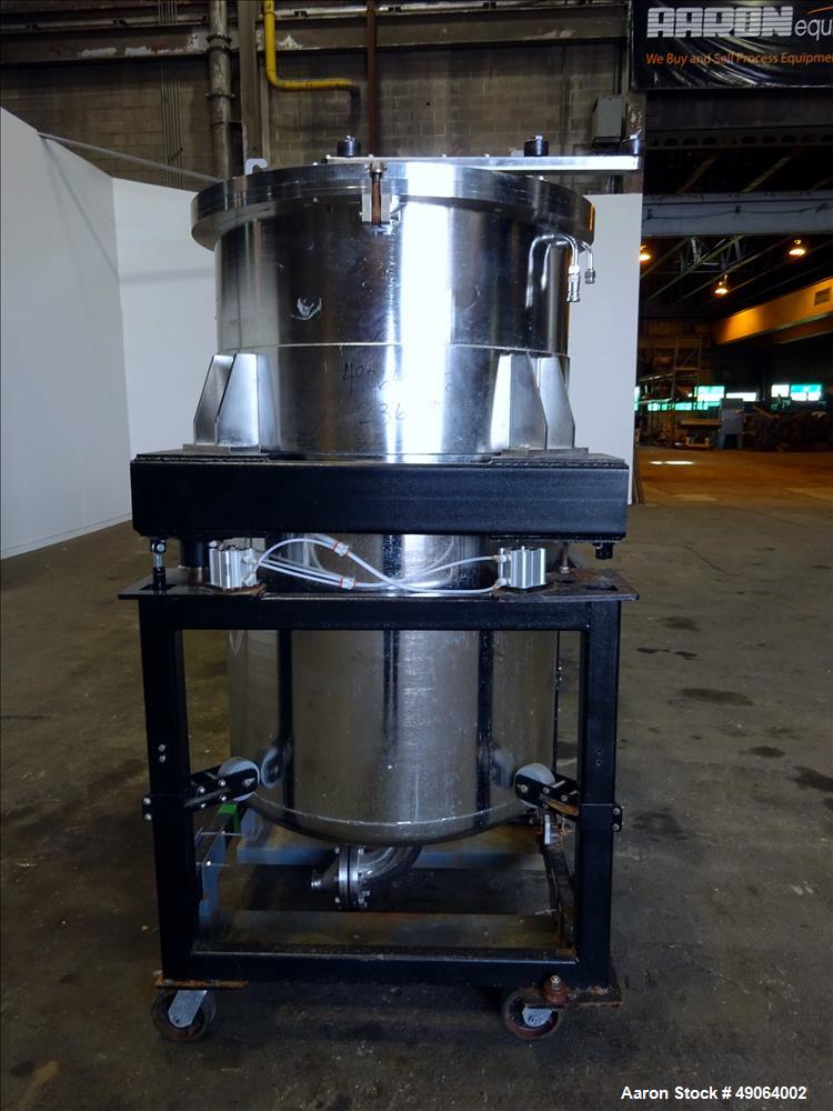 Used Tank, Approximate 250 Gallon, 316 Stainless Steel, Vertical.