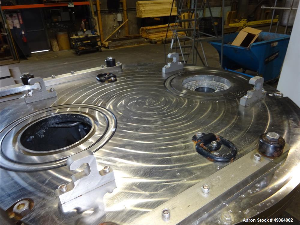 Used Tank, Approximate 250 Gallon, 316 Stainless Steel, Vertical.