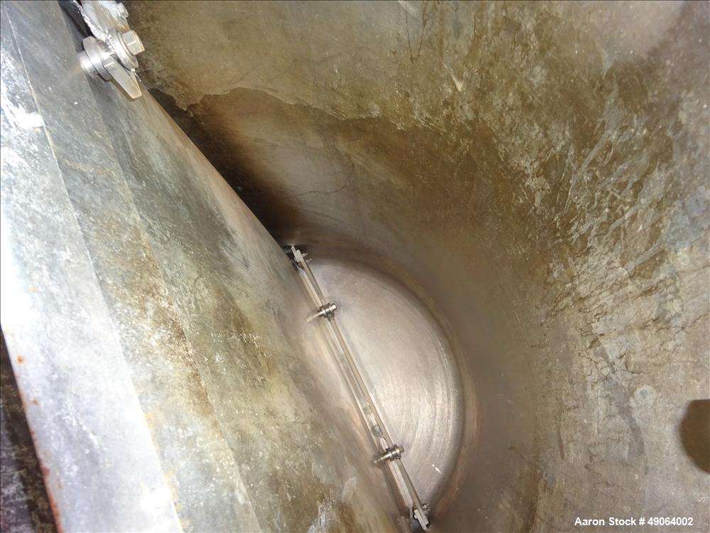 Used Tank, Approximate 250 Gallon, 316 Stainless Steel, Vertical.