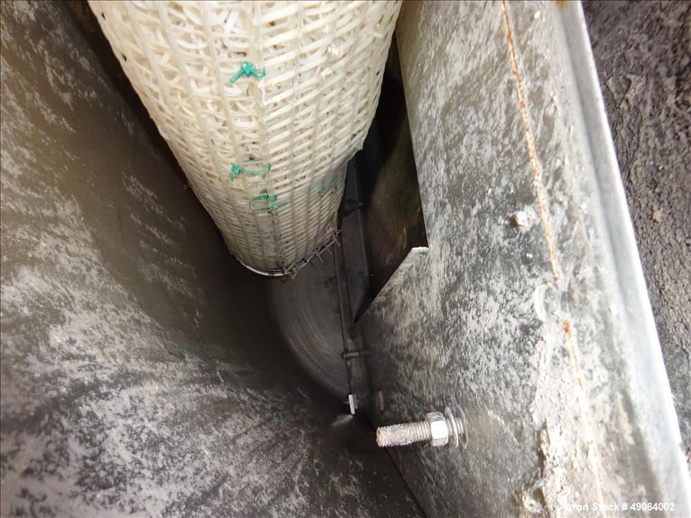 Used Tank, Approximate 250 Gallon, 316 Stainless Steel, Vertical.