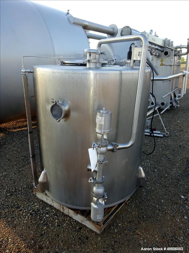 Used Tank, Approximate 300 gallon, Stainless Steel, Vertical.