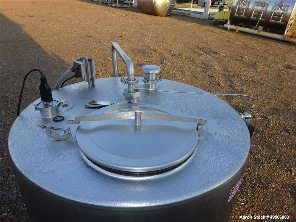 Used Tank, Approximate 300 gallon, Stainless Steel, Vertical.