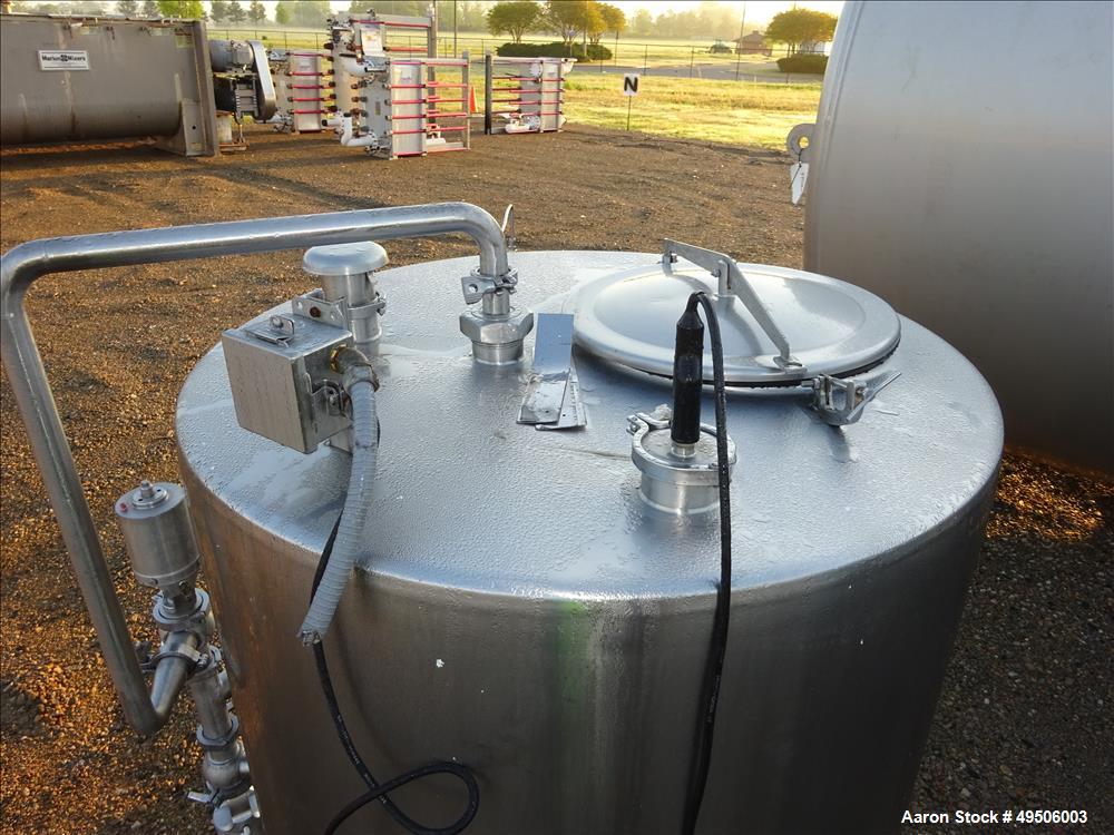 Used Tank, Approximate 300 gallon, Stainless Steel, Vertical.