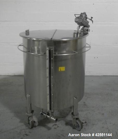 Used Lee tank, 130 gallon, model 500LDBT, stainless steel construction, approximately 36" diameter x 36" straight side, open top, flat slopping bottom, 2" center bottom outlet with clamp on Chemineer...