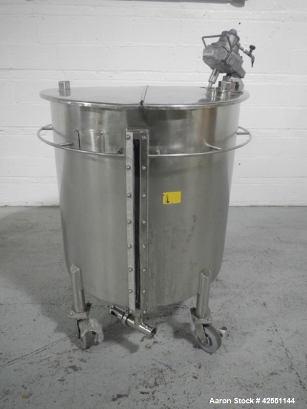 Used Lee tank, 130 gallon, model 500LDBT, stainless steel construction, approximately 36" diameter x 36" straight side, open top, flat slopping bottom, 2" center bottom outlet with clamp on Chemineer...