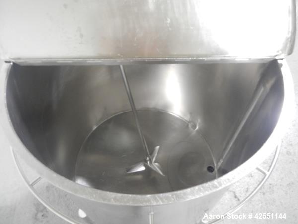 Used Lee tank, 130 gallon, model 500LDBT, stainless steel construction, approximately 36" diameter x 36" straight side, open top, flat slopping bottom, 2" center bottom outlet with clamp on Chemineer...