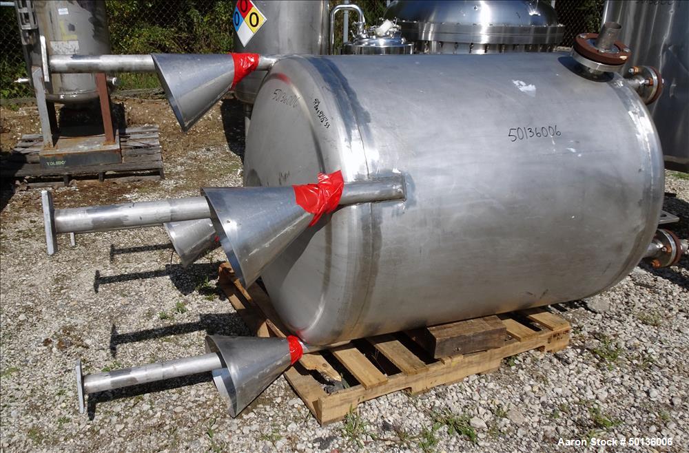 Used- Four Corp. Pressure Tank, Approximate 250 Gallon, 316L Stainless Steel, Ve