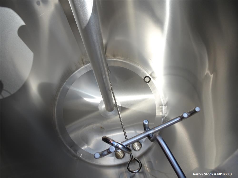 Used Tank, Approximate Gallon, 316 Stainless Steel, Vertical.