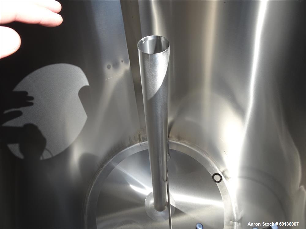 Used Tank, Approximate Gallon, 316 Stainless Steel, Vertical.