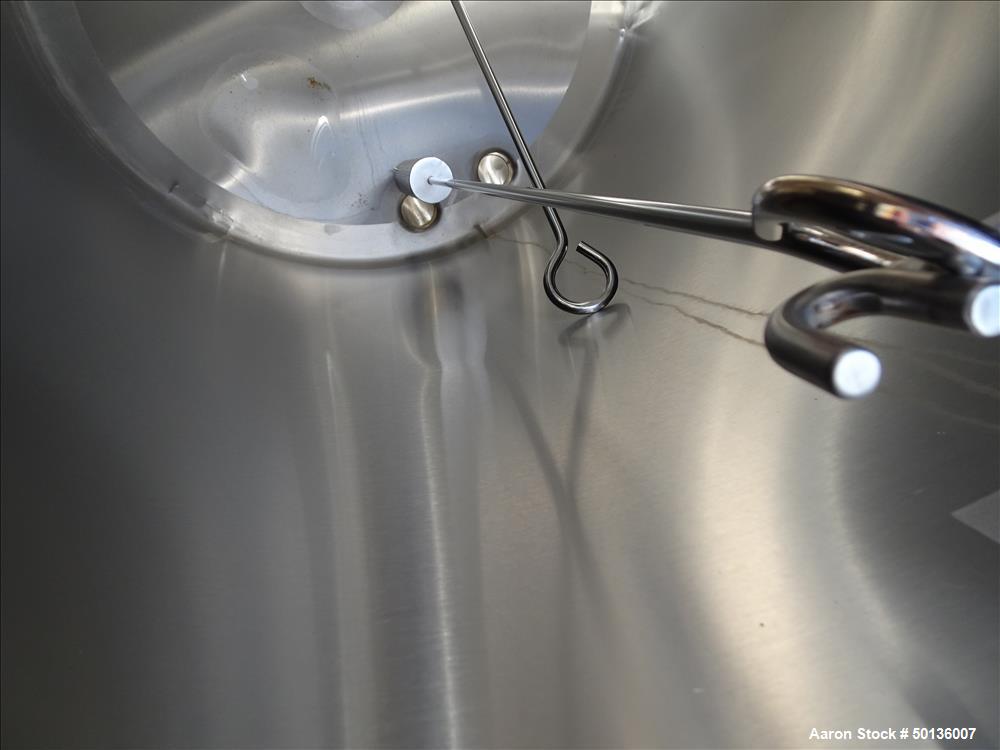 Used Tank, Approximate Gallon, 316 Stainless Steel, Vertical.
