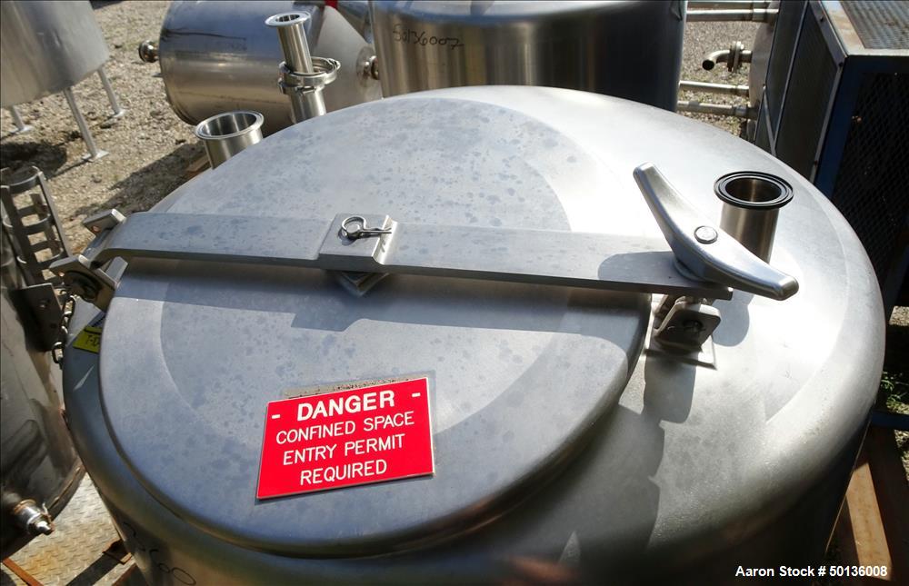 Used Tank, Approximate Gallon, 316 Stainless Steel, Vertical.