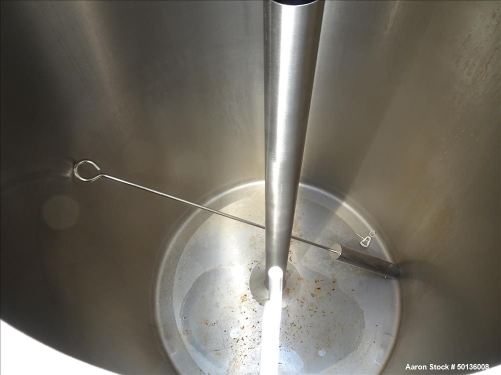 Used Tank, Approximate Gallon, 316 Stainless Steel, Vertical.