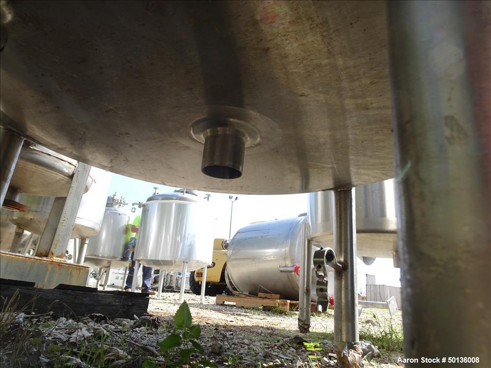 Used Tank, Approximate Gallon, 316 Stainless Steel, Vertical.