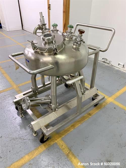 Used- Inox’ouest Pressure Mix Tank, 100 Liter, 316 Stainless Steel, Vertical.