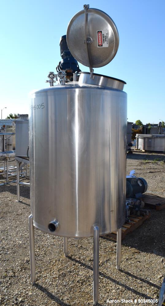 Used- Tank, 200 Gallon, Stainless Steel, Vertical.