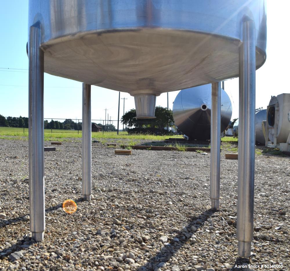 Used Tank, 200 Gallon, Stainless Steel, Vertical.