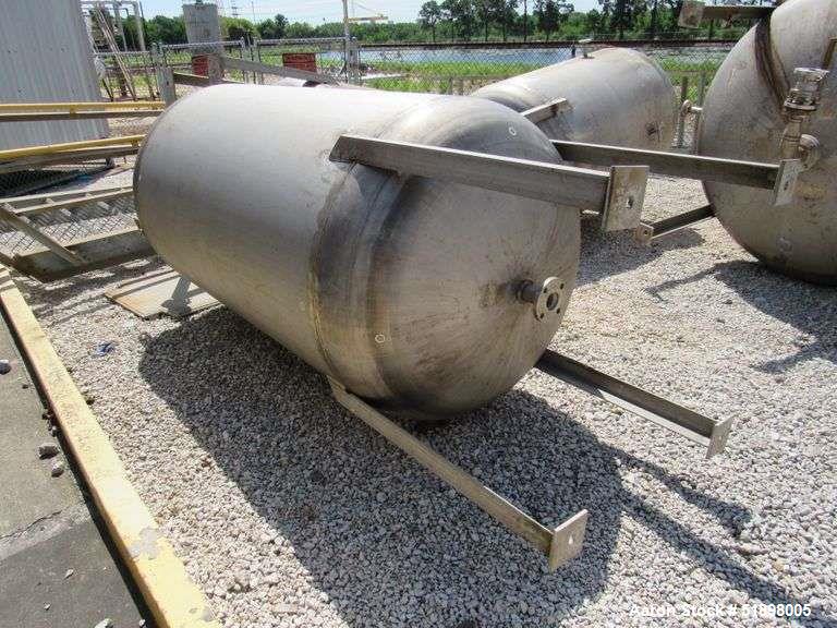 Used Tank, Stainless steel, Approximately 325  Gallon, 3' diameter x 6', Dished heads. s/n 347, Yr. 1995.