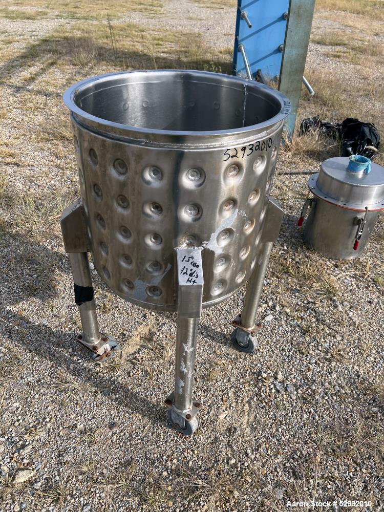Used Jacketed Tank, Approximate 20 Gallon, Stainless Steel, Vertical. Approximate 18" diameter x 18" straight side. Flat open top, dished bottom. Jacket no rating. 1-1/2" Center bottom outlet with ma...