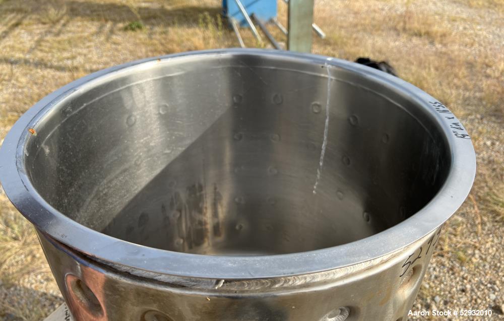 Used Jacketed Tank, Approximate 20 Gallon, Stainless Steel, Vertical. Approximate 18" diameter x 18" straight side. Flat open top, dished bottom. Jacket no rating. 1-1/2" Center bottom outlet with ma...