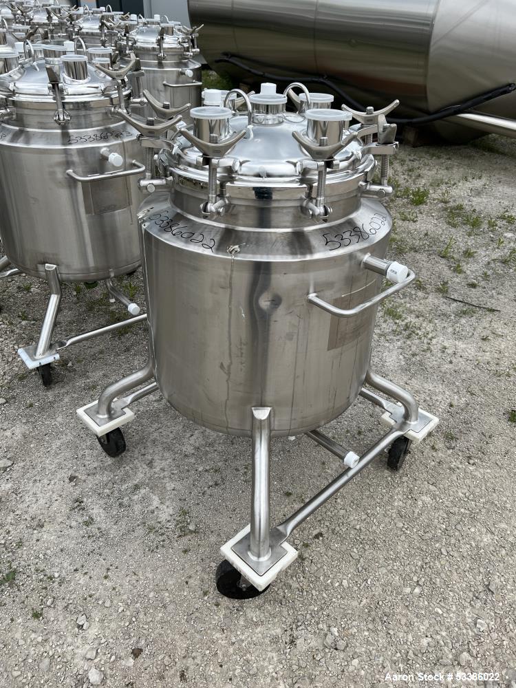 Used- Stainless Steel 120 Liter / 31.7 Gallon Jacketed Tank, Stainless Steel, Vertical. Approximate 20" diameter x 24" strai...