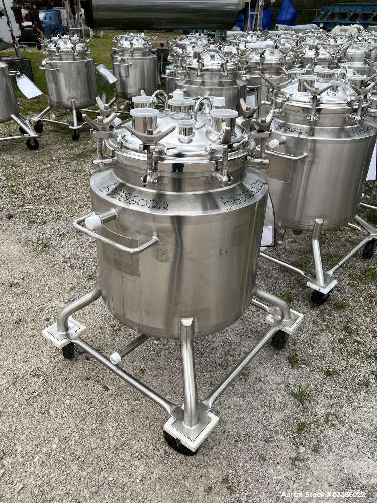 Used- Stainless Steel 120 Liter / 31.7 Gallon Jacketed Tank, Stainless Steel, Vertical. Approximate 20" diameter x 24" strai...